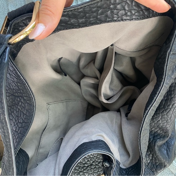 Vince Camuto soft leather Shoulder bag - Picture 4 of 8